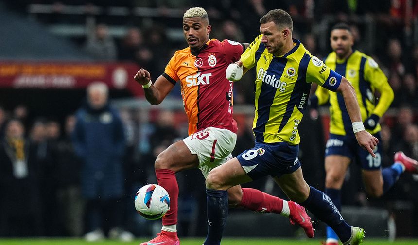 Trendyol Süper Lig'de 2024/25 sezonunun 25. haftası dün oynanan Galatasaray-Fenerbahçe derbisiyle sonra erdi. Dev derbide gol sesi çıkmayınca ezeli rakipler puanları paylaştı. 

