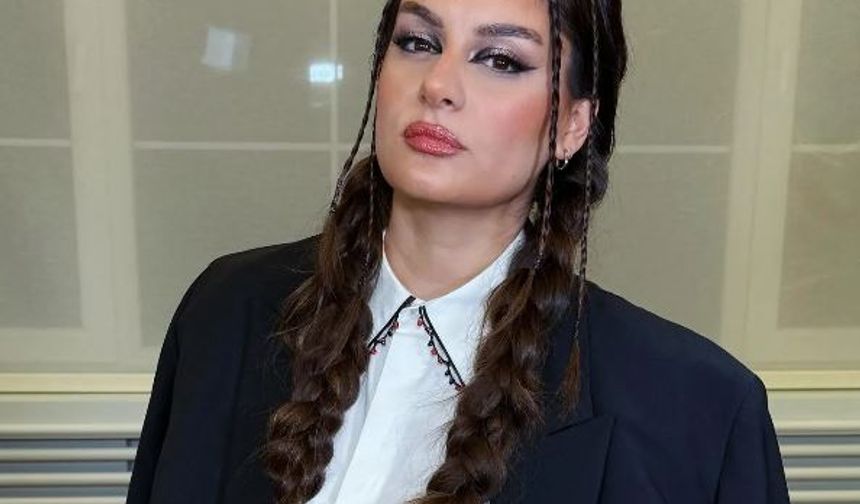 Atiye, 2015 yılında yayınladığı "Abrakadabra" şarkısının Lady Gaga tarafından izinsiz kullandığını açıkladı.
