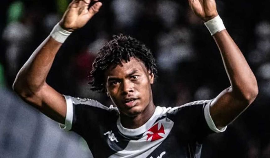 Gazeteci Yağız Sabuncuoğlu’nun haberine göre, Fenerbahçe oyuncunun kulübüne 3,5 milyon avro bonservis bedeli ödeyecek.