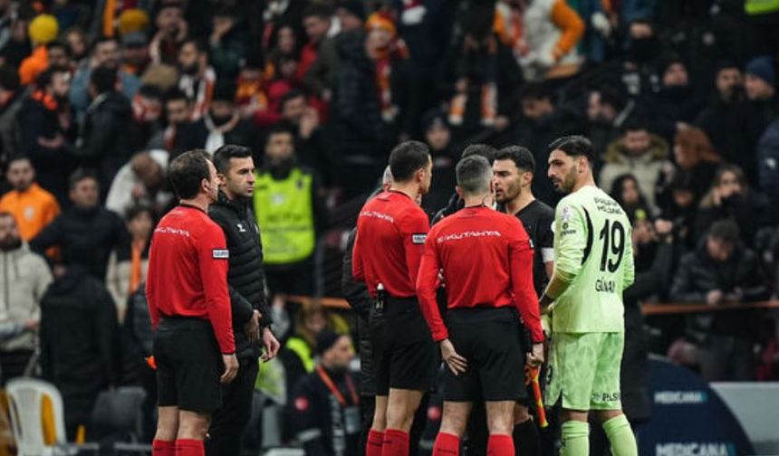 Adana Demirspor'un sahadan çekildiği Galatasaray maçıyla ilgili herhangi bir kayıt açıklanmadı.