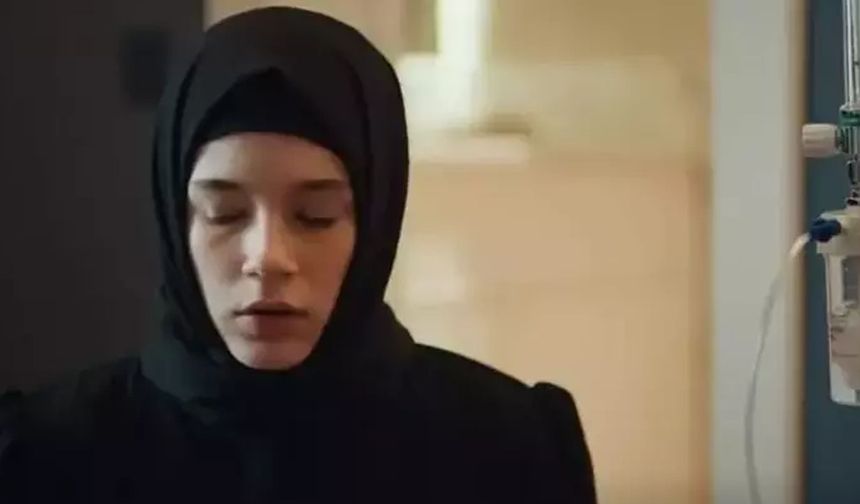 Genç oyuncu, sosyal medya paylaşımlarıyla da sık sık gündem olmayı başarıyor. 