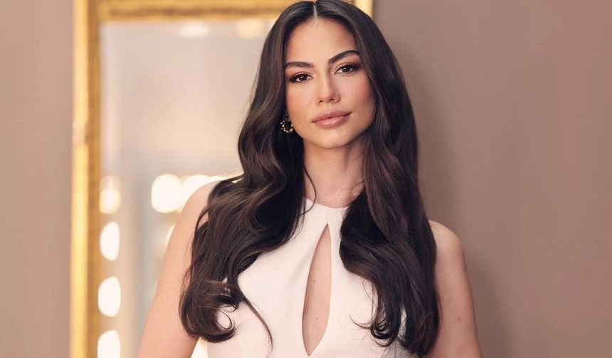 Demet Özdemir, Instagram hesabından yaptığı paylaşımda, şu ifadeleri kullandı:  

"At fava, bekle bakalım belki bir gün."