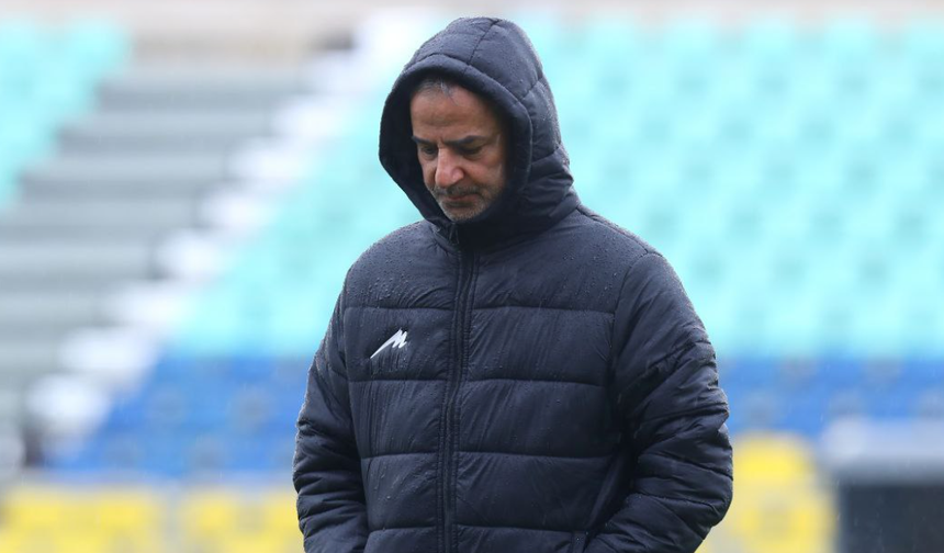 Fenerbahçe'de 2023-2024 sezonunun sona ermesiyle birlikte takımdan ayrılan İsmail Kartal, ocak ayında İran Pro Lig ekibi Persepolis'in başına geçti.

İran ekibiyle ligde çıktığı 6 maçta 4 galibiyet 2 beraberlik alan Kartal, Tractor FC ile şampiyonluk yarışına ortak oldu. 

Kartal, İran'daki teknik direktörlük deneyimi ve şampiyonluk mücadelesiyle ilgili TRT Spor'un sorularını yanıtladı.