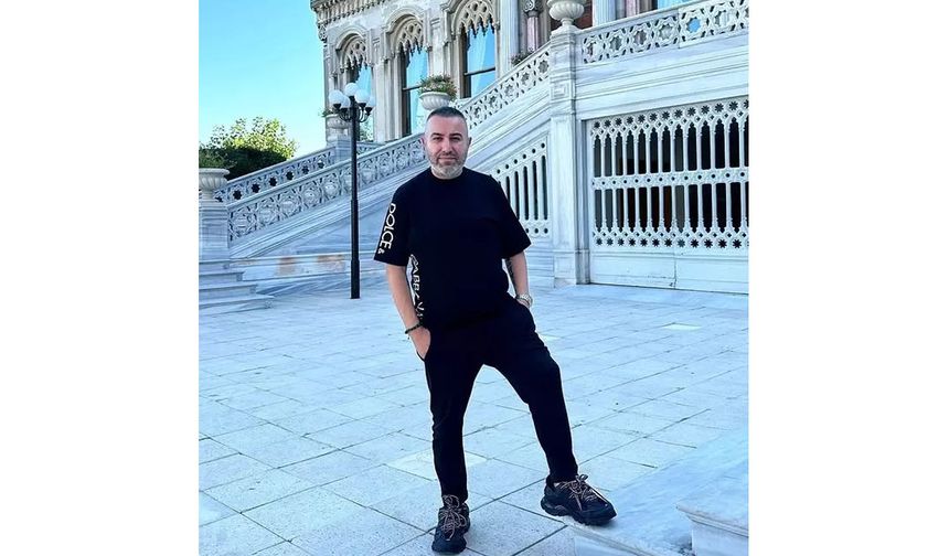 TV8'de yayınlanan Gel Konuşalım programına katılan 47 yaşındaki oyuncu Serkan Şengül'ün son hali görenleri şaşkına çevirdi. Şengül, zayıflama sırrını "Serkan'ın içinden Serkan çıktı. 130 kiloydum, 2 sene önce mide küçültme ameliyatı oldum. 50 kilo verdim. Ameliyat sonrası dikkat etmeye çalışıyorum" İfadelerini kullandı.
