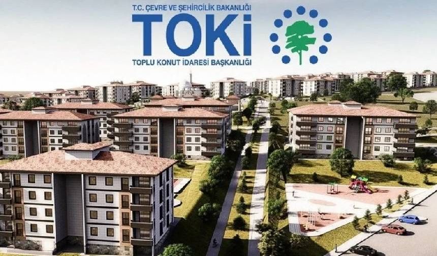  Çevre, Şehircilik ve İklim Değişikliği Bakanlığı, 250 Bin Sosyal Konut Projesi için ihale sürecinin tamamlandığını duyurdu.

Dar gelirli vatandaşları ev sahibi yapmayı hedefleyen proje kapsamında, başvuruların e-Devlet üzerinden alınması bekleniyor. Resmi başvuru tarihi ve detaylar, Bakanlık tarafından kısa süre içinde açıklanacak.