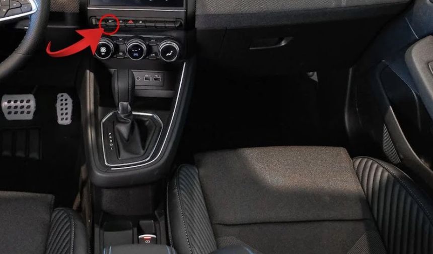Ekonomim’de yer alan habere göre; araç kullanan milyonlarca kişi bu tuşun faydalı olduğunu düşünüyordu. Evet görünüşte pratik ama marş motorunun ömrünü de bitiriyor.

Araç sahipleri için artık masrafsızlık ve sorunsuzluk her türlü konfor beklentisinin önüne geçmiş durumda. Artık insanlar kendilerini sanayiye düşürmeyecek sorun çıkarmayacak araçlara yöneliyor.