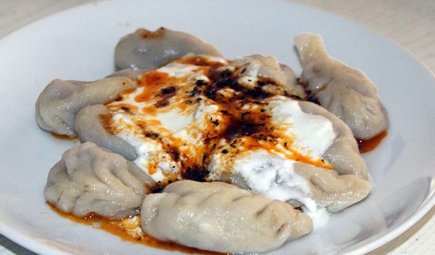 Tarım ve Orman Bakanlığı tarafından açıklanan 'Taklit veya Tağşiş Yapılan Gıdalar' ve 'Sağlığı Tehlikeye Düşürecek Gıdalar' listeleri gündemdeki yerini korumaya devam ediyor.
