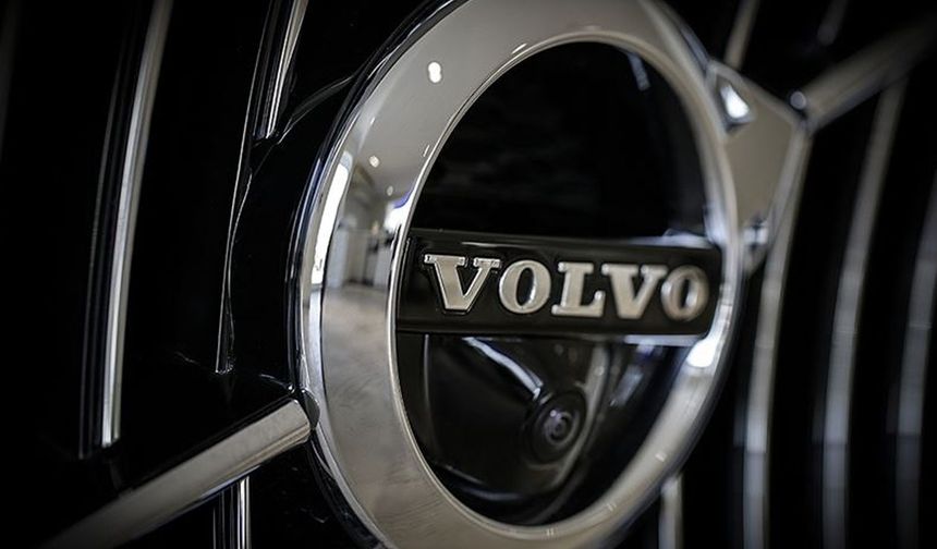 5. VOLVO EX40