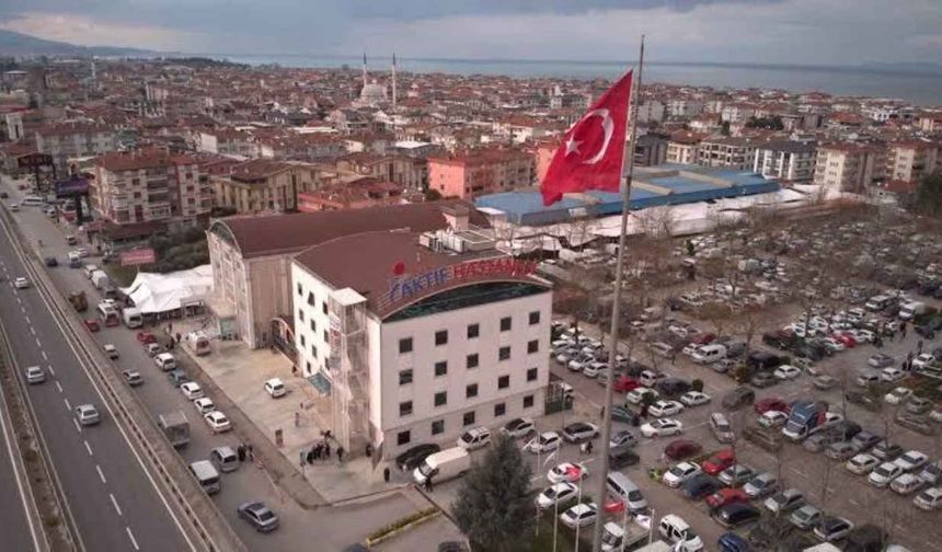 Deprem raporu eksik çıkan hastanenin faaliyeti geçici olarak durduruldu