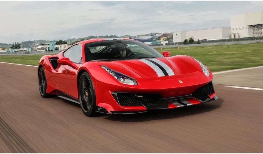 19. Ferrari 488 Pista (2020) 

Fiyat: 75.000.000 TL
