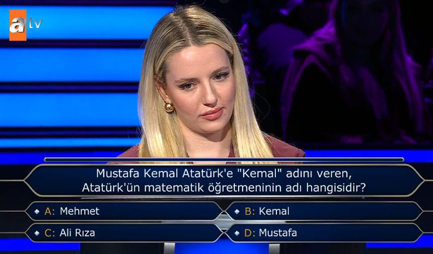 Yarışmacıya “Mustafa Kemal Atatürk'e "Kemal" adını veren, Atatürk'ün matematik öğretmeninin adı hangisidir?” sorusu soruldu.
