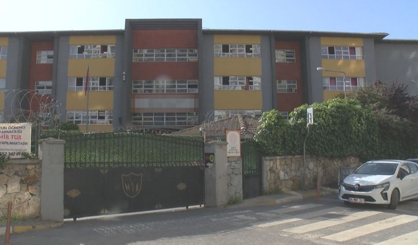 Lise öğrencisi okul bahçesinde arkadaşını bıçakladı