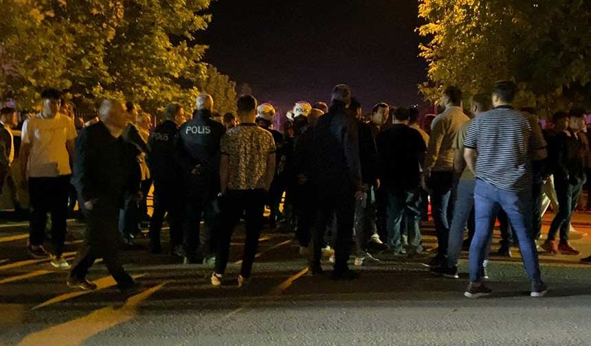 Çocukların kavgası büyüdü 200 kişi birbirine girdi