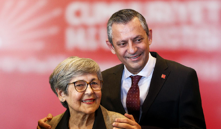 Özgür Özel: Annelerin ağlamadığı bir ülkeyi birlikte inşa edebiliriz