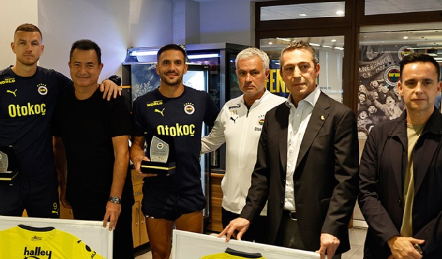 Fenerbahçe'de bir ayrılık daha