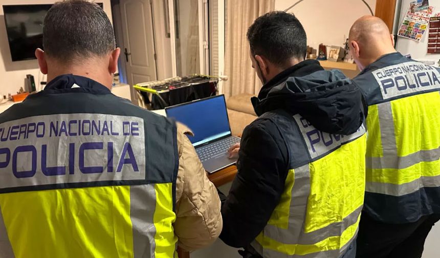 Küresel çocuk istismarı operasyonunda iki öğretmen, bir sağlıkçı dahil 20 tutuklama