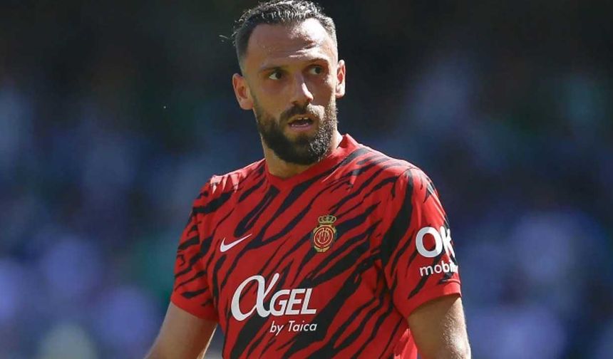 HT Spor'da yer alan habere göre; yeni sezonda güçlü bir kadro kurmayı hedefleyen siyah beyazlı ekip, hücum hattında revizyona gidecek. Semih Kılıçsoy ve Ciro Immobile ile yolların ayrılması beklenirken, teknik heyet golcü transferi için çalışmalarını hızlandırdı. Bu kapsamda Muriqi’nin transfer gündemine alındığı öğrenildi.