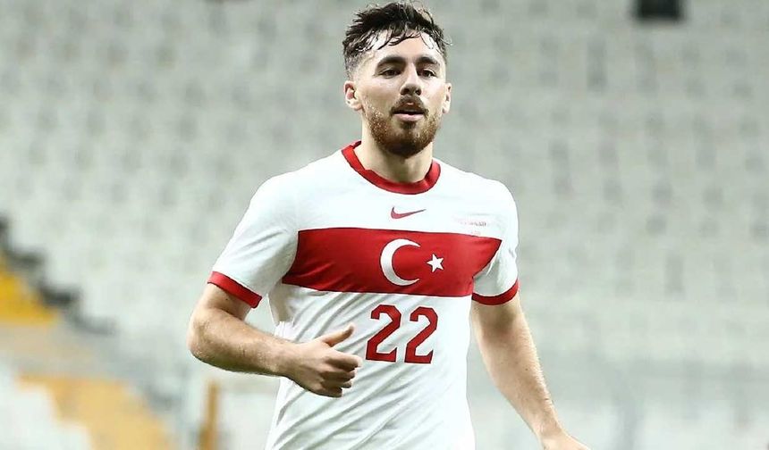 A Bola'da yer alan habere göre, Benfica Orkun'u 25 milyon avroya transfer etti ve 40 milyon avrodan daha düşük bir bedelle ayrılığa onay vermeyecek. 
