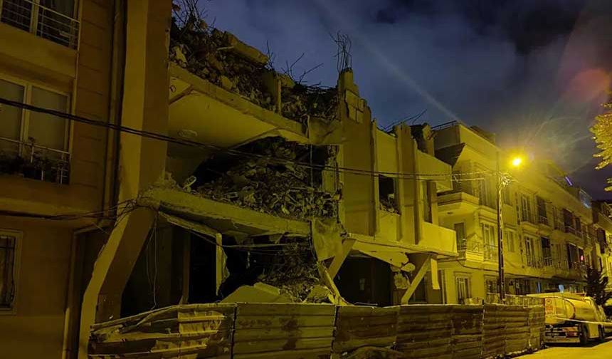 İstanbul'da bina çöktü! Çevredeki binalar da boşaltıldı