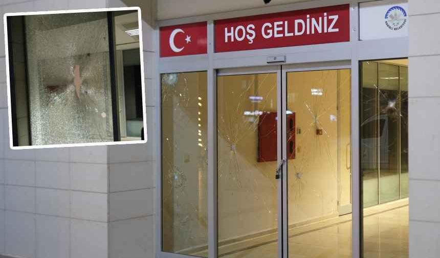 Osmaniye'de CHP'li belediyeye taşlı saldırı