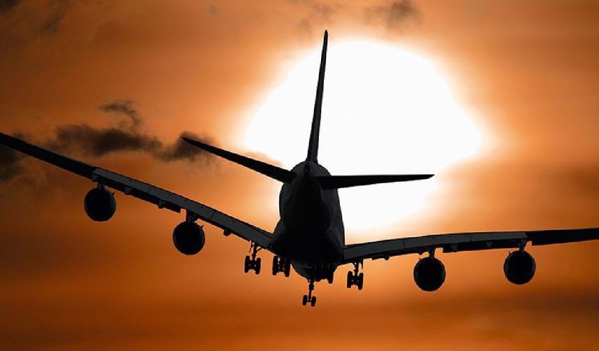 Ekonomim’de yer alan habere göre; uçaklar, kaza riski en az olan taşıt olarak biliniyor. Her ne kadar son yıllarda Boeing model uçakların kazaya karıştığı durumlar olsa da, yine de diğer araçların aksine kaza riskleri çok düşük. 