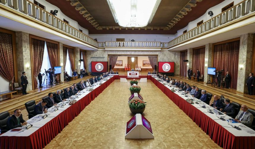 Milli Dayanışma, Kardeşlik ve Demokrasi Komisyonu'nda Cumartesi Anneleri dinlendi