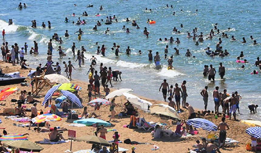 Bir ilçede daha denize girmek yasaklandı