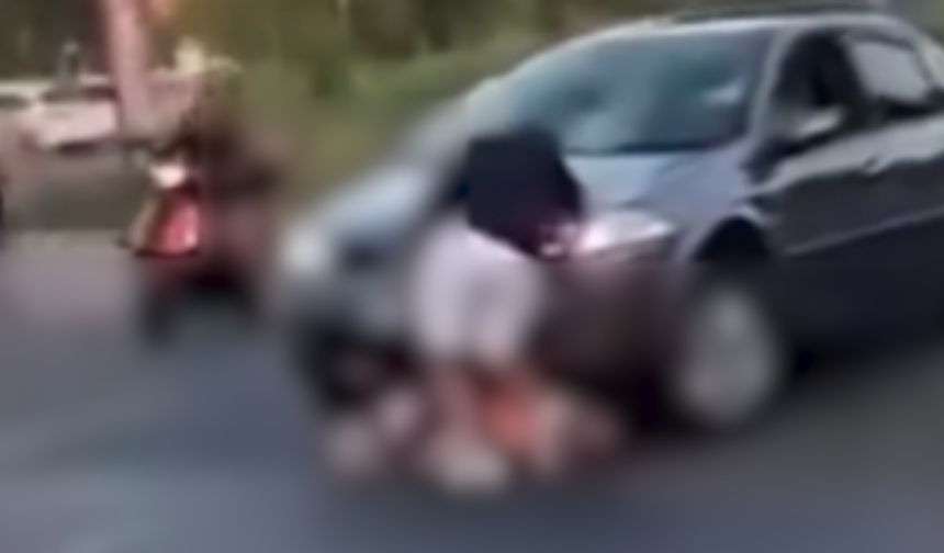 Çarptığı kadını ezerek kaçmaya çalıştı