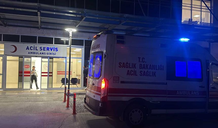 Kocaeli'de servis minibüsü ile otomobil çarpıştı: 11 yaralı