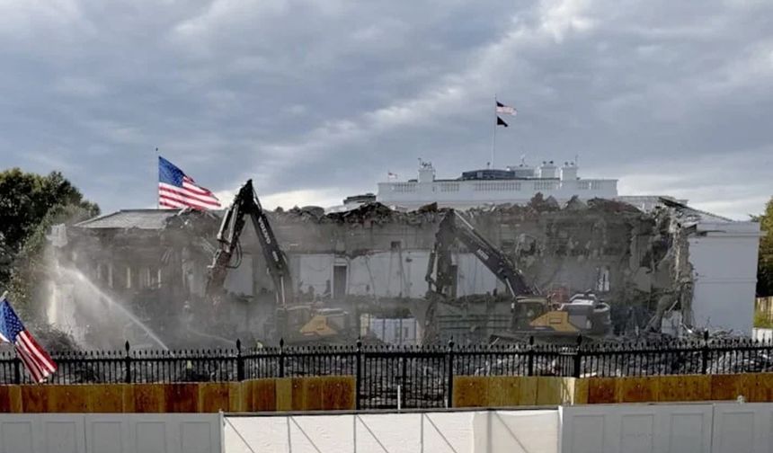 Beyaz Saray'da tartışmalı yıkım başladı