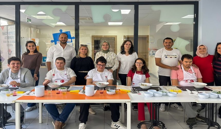 Efeler’in özel bireyleri “Meslek Mutfağı”nda üretime başladı