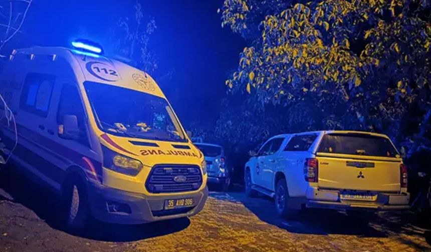 İzmir'de aile dehşeti! Oğlunu öldürdü, eşini ağır yaraladı