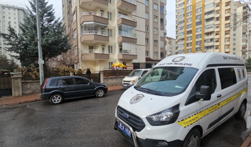 Eşiyle konuşmaya gitti, bina görevlisinin karısını öldürdü