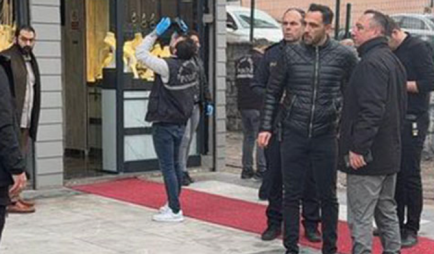 Kuyumcuda silahlı soygun! Müdahale eden bir polis vuruldu!