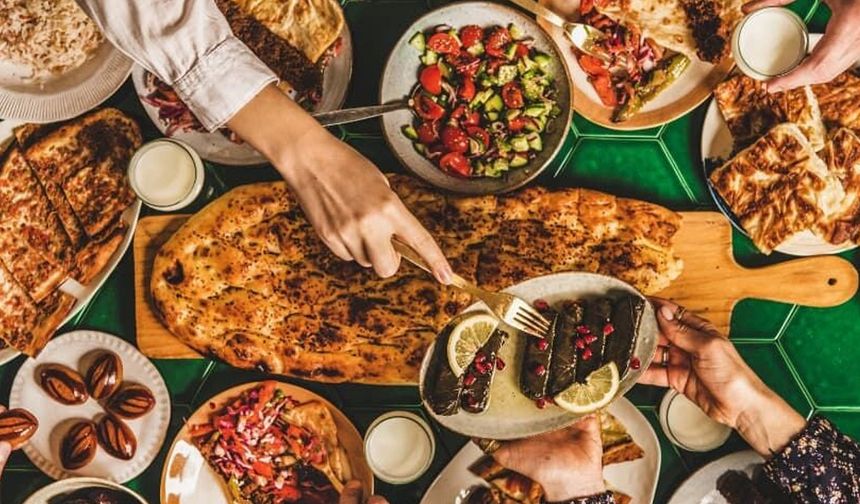 Prof.Dr. Öztürk: Ramazan ayı kilo verme sürecini durdurmaz