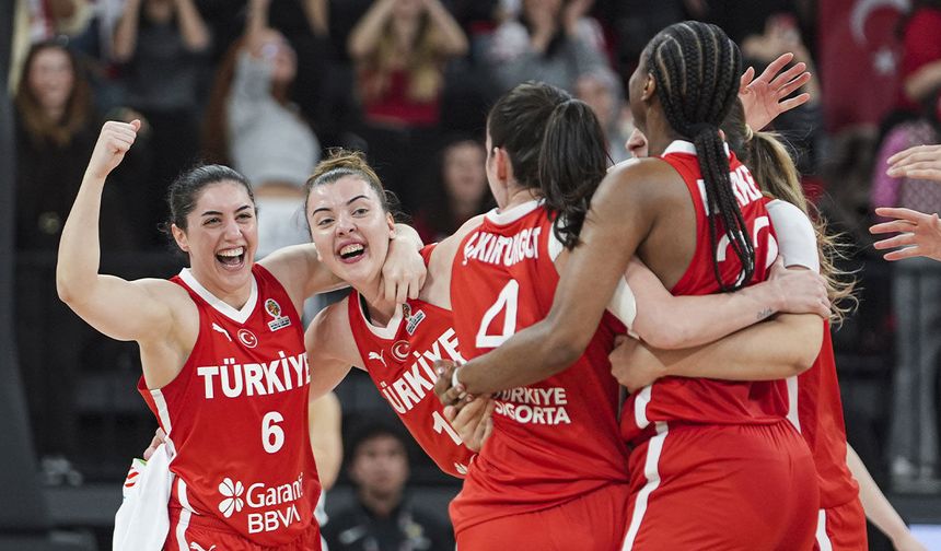 A Milli Kadın Basketbol Takımı Dünya Kupası'na katılmayı garantiledi