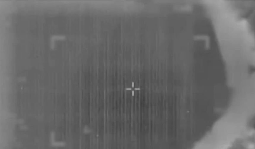 İsrail'den Hizbullah'ın dernek binalarına saldırı