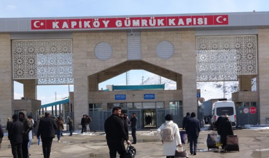 Bakan Bolat duyurdu: 3 gümrük kapısında günübirlik yolcu geçişleri karşılıklı olarak durduruldu