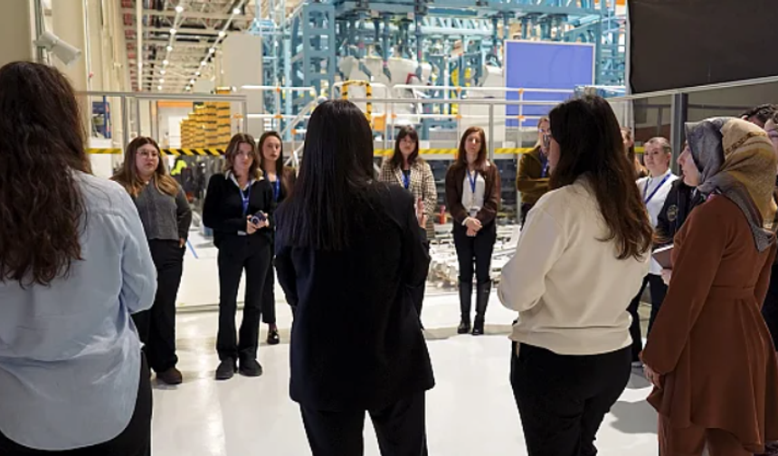 Milli muharip uçak KAAN'a Türk kadınının imzası