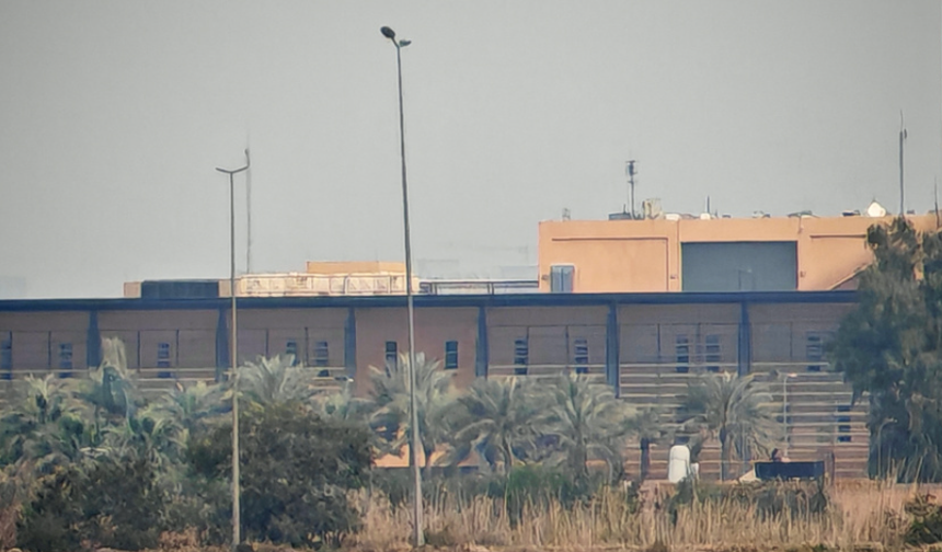 ABD'nin Bağdat Büyükelçiliği'ne saldırı: Dışişleri'nden seyahat uyarısı