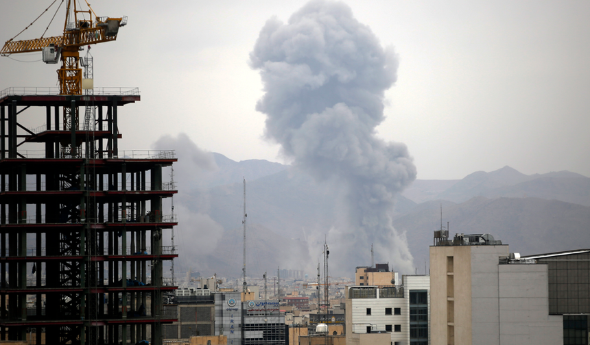 İran'da 29 binden fazla sivil bina zarar gördü