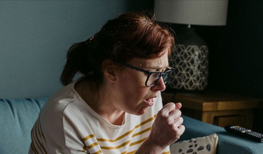 Prof. Dr. Özlü'den 'geçmeyen öksürük' uyarısı