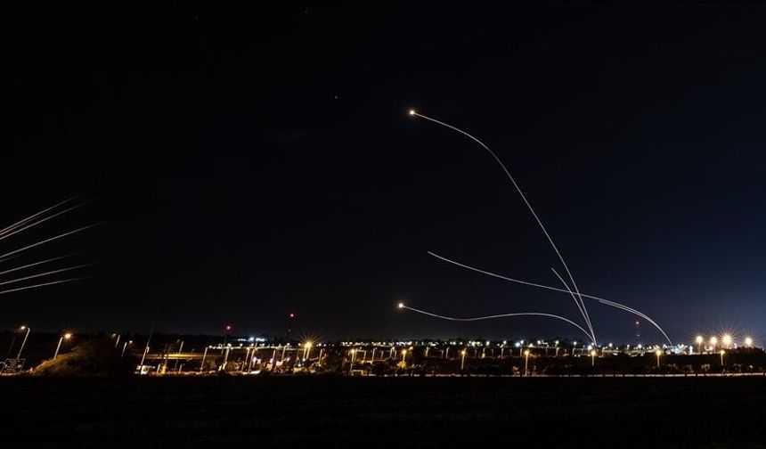 ABD basını: İsrail'in füze savunma mühimmatları kritik derecede azaldı