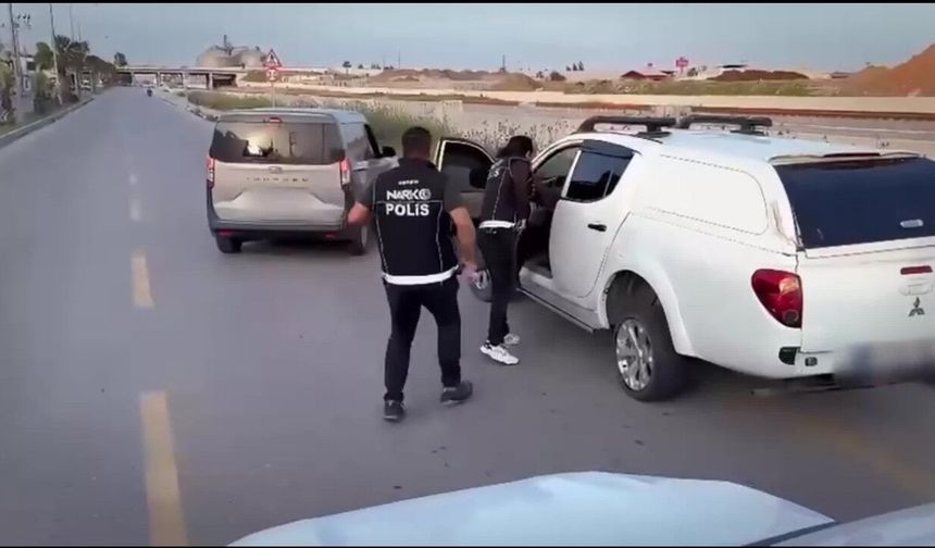 Dev uyuşturucu operasyonu! 3,3 milyon hap ele geçirildi