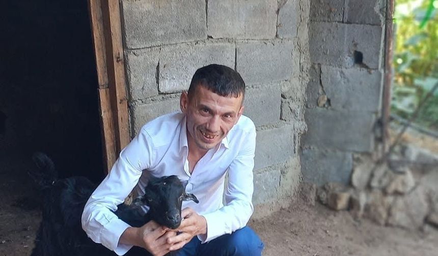 85 yaşındaki komşu kadını bıçakla yaralayıp bileziklerini gasbetti