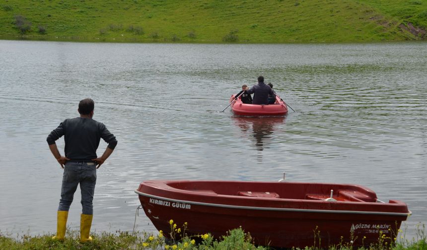Baraj kapakları açıldı, boşaltılan 10 ev su altında kaldı