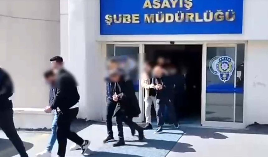 Yabancı uyruklu kadınları usulsüz çalıştıran eğlence mekanlarına operasyon: 29 gözaltı