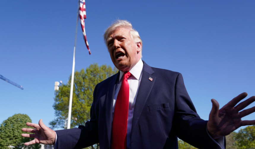 WSJ: Trump müzakerelerdeki çıkmazı aşmak amacıyla İran'a sınırlı saldırıları değerlendiriyor