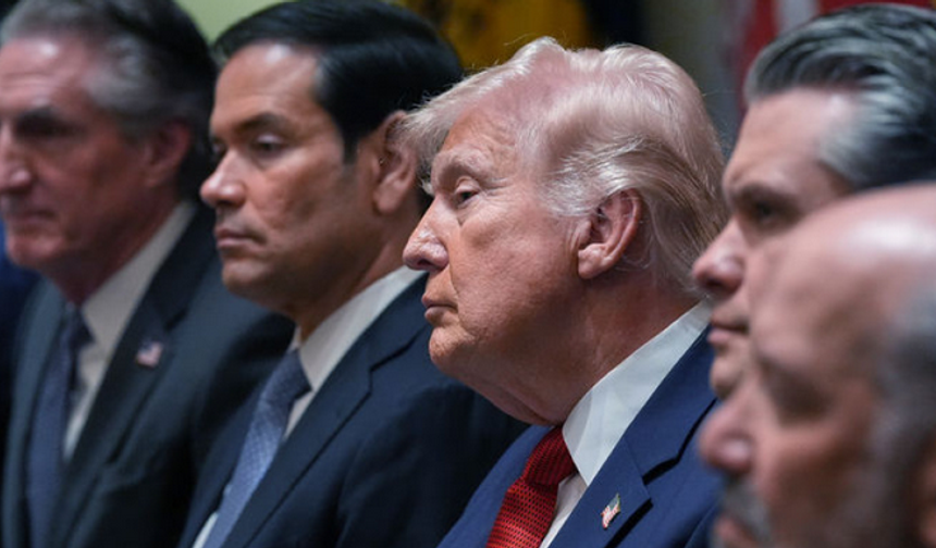 ABD Başkanı Trump'ın İran konusunda güvenlik ekibiyle toplantı yaptığı öne sürüldü
