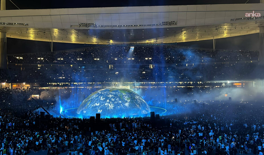 Dünya rekoru İstanbul’da Kanye West’le kırıldı...Atatürk Olimpiyat Stadyumu’ndaki konsere 118 bin kişi katıldı